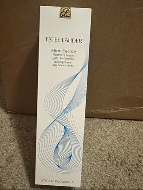 NWT-Estee Lauder Micro Essence Treatment Lotion– with Bio-Ferment